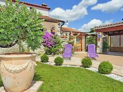 Apartments Sara Бале Екстериор снимка
